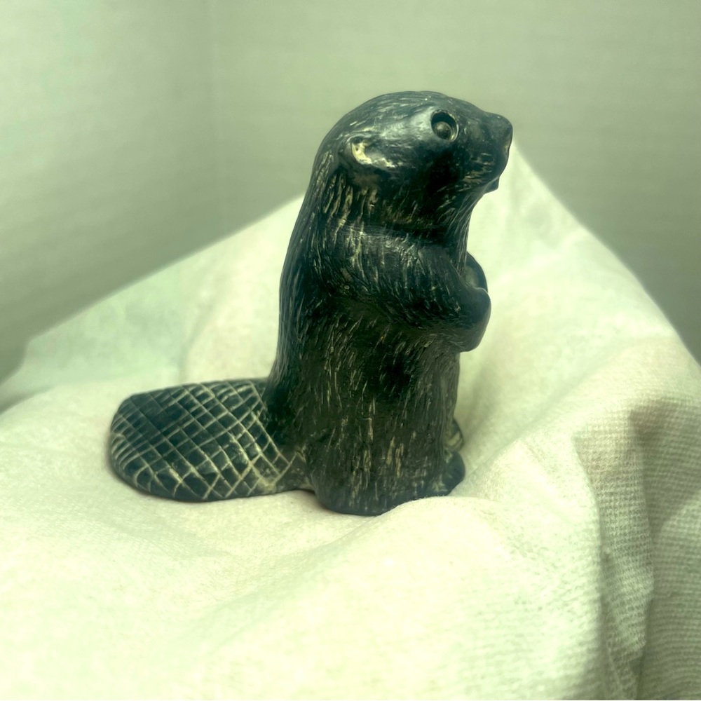 NWOT Vintage The Wolf Sculptures Canada Soapstone Beaver - Picture 11 of 16